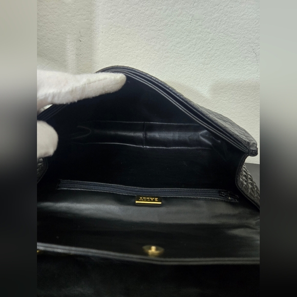 Bally Vintage Double Flap Quilted Shoulder Bag - Picture 7 of 16